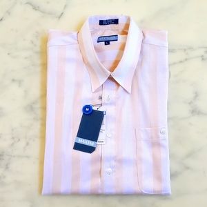 NWT. Maxini Men's Cotton Blended Dress Shirt with stripes.